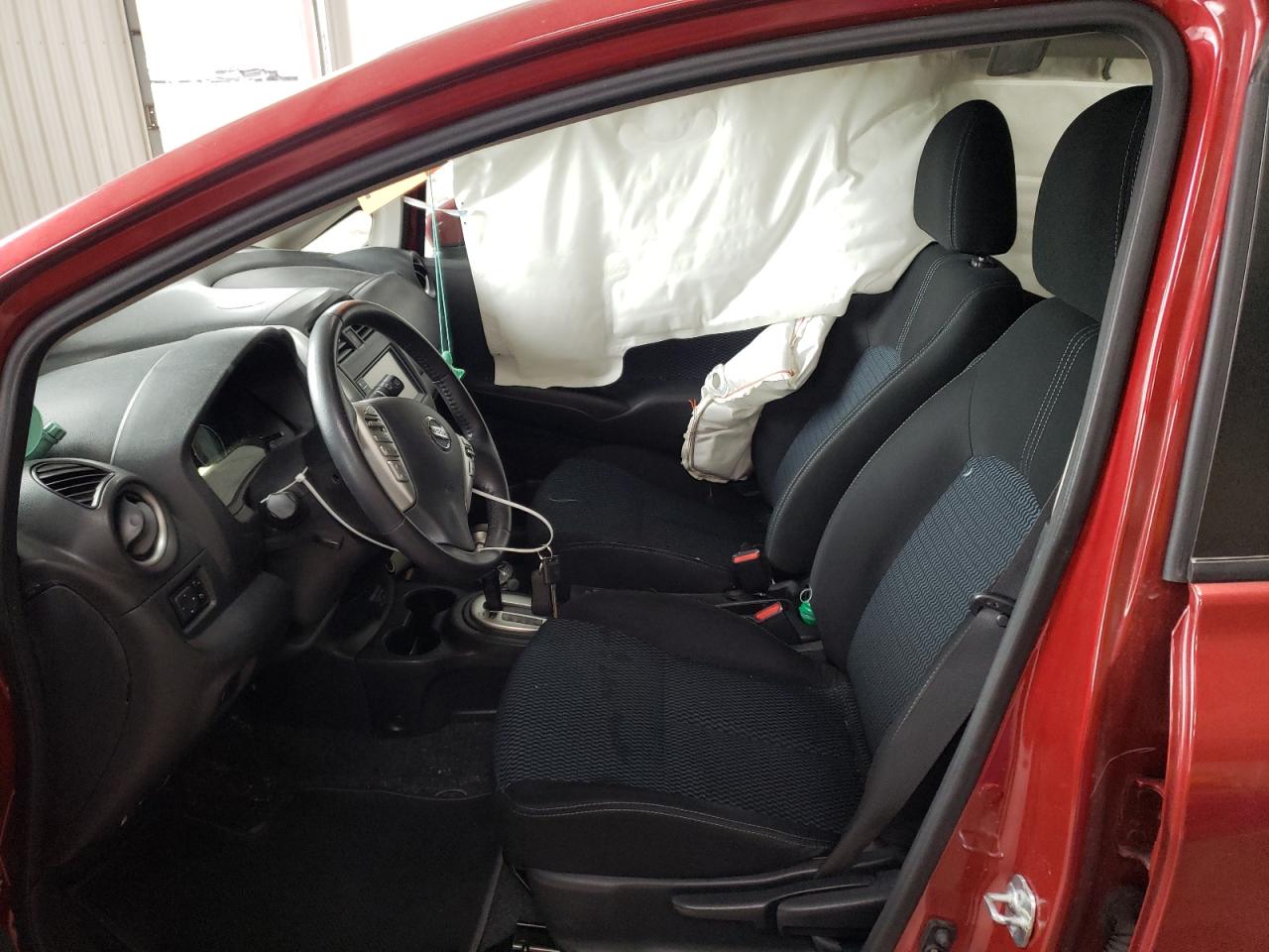 Photo 5 from auction – 2019 NISSAN VERSA NOTE with VIN 3N1CE2CP3KL357801