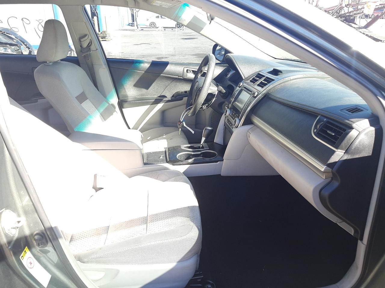 صورة رقم 5 من المزاد - 2012 TOYOTA UK مع VIN 4T1BF1FK8CU601557