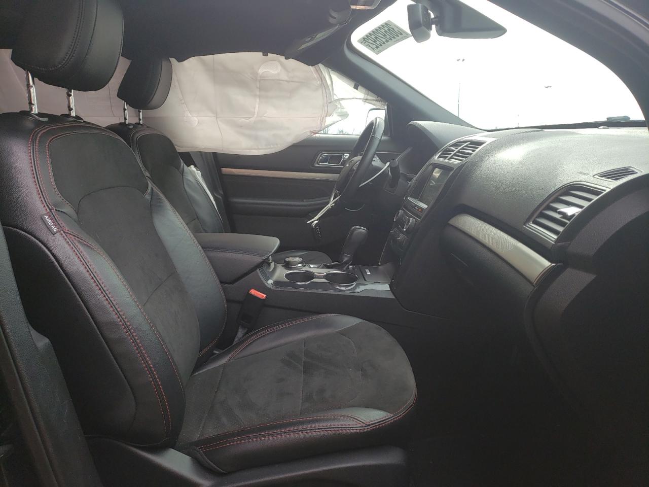 Photo 5 from auction – 2018 FORD EXPLORER X with VIN 1FM5K8D85JGA31117