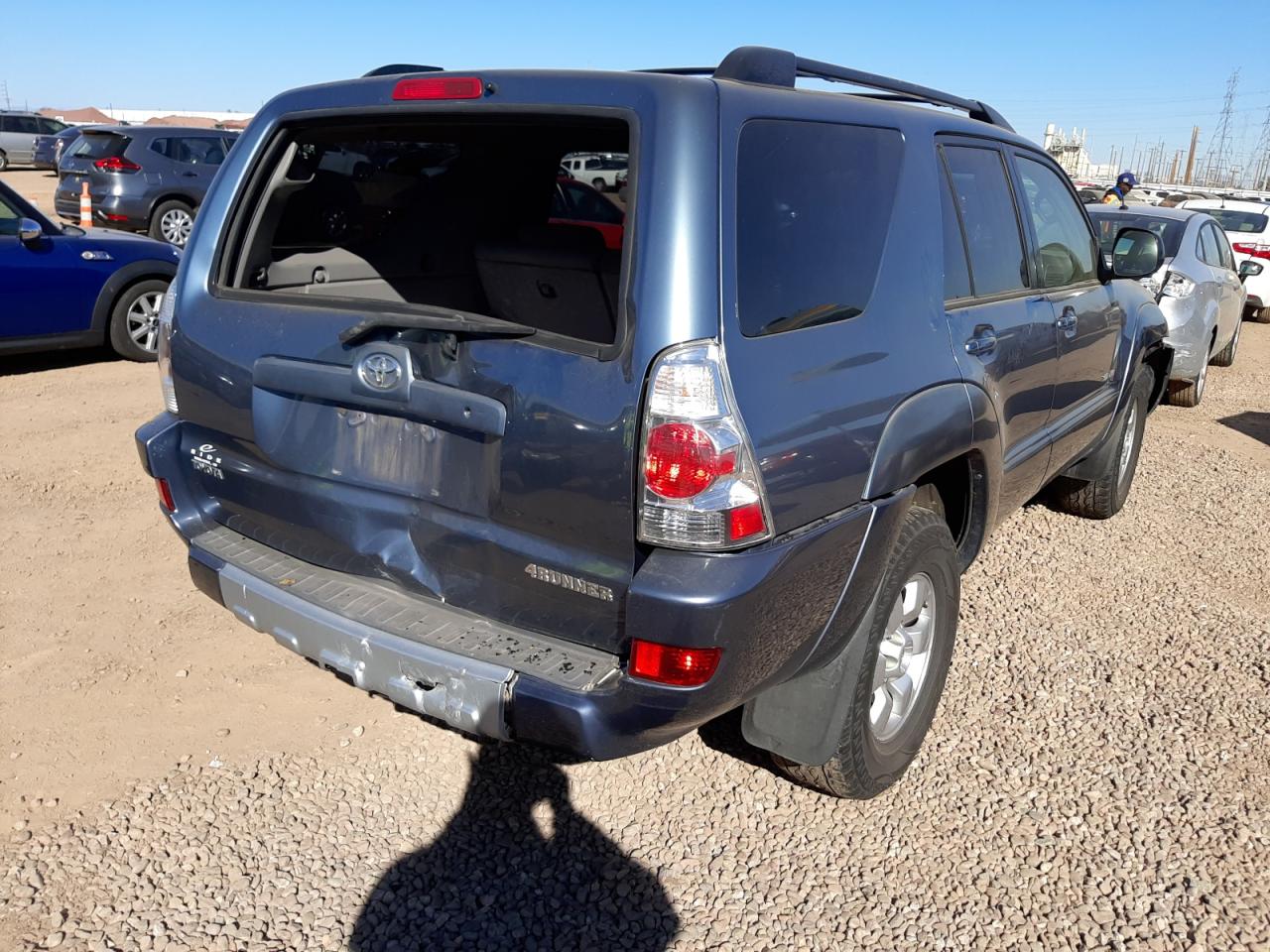 Photo 4 from auction – 2004 TOYOTA 4RUNNER SR with VIN JTEBU14R748023368