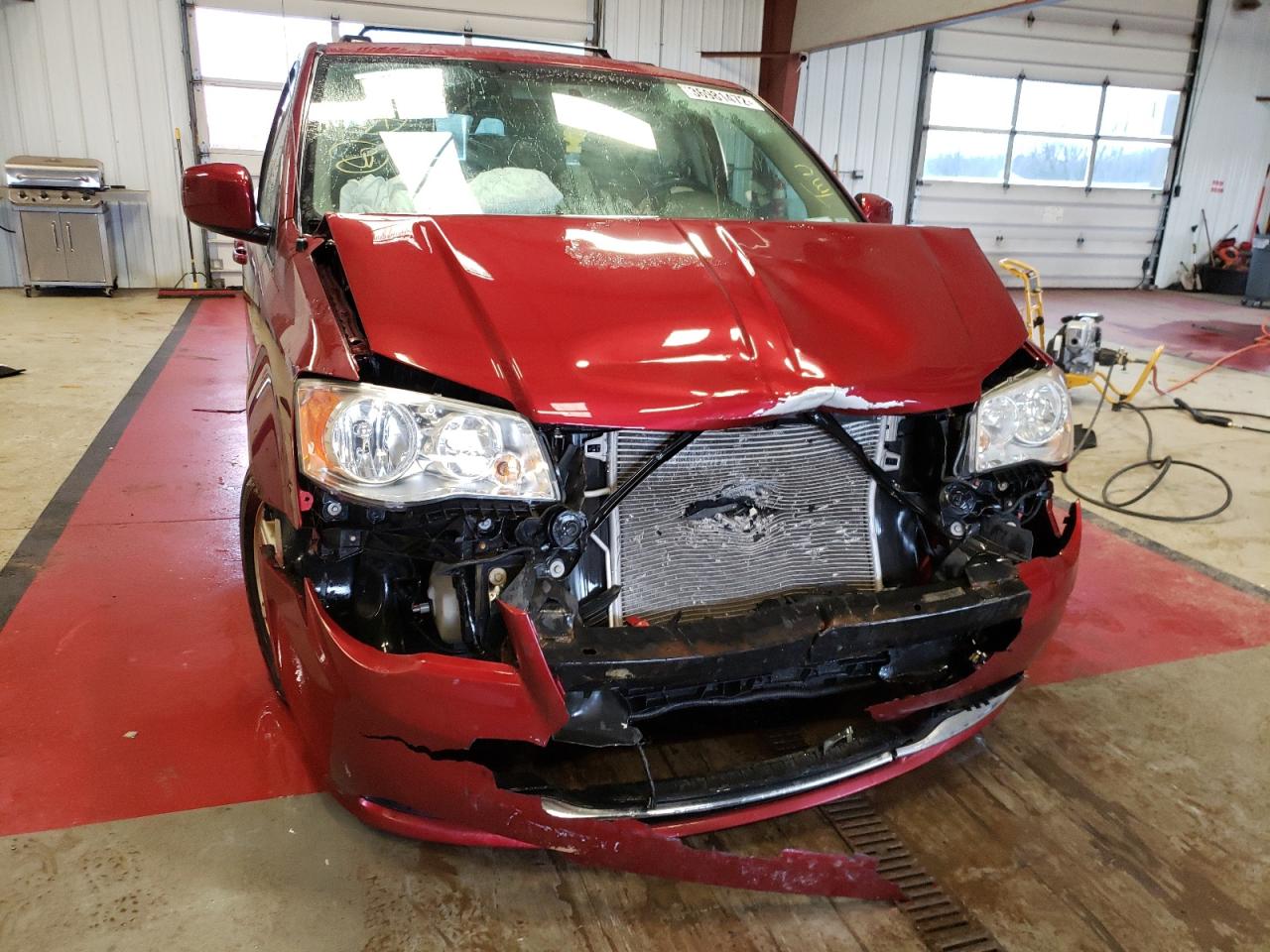 Photo 9 from auction – 2012 CHRYSLER TOWN & COU with VIN 2C4RC1BGXCR150206