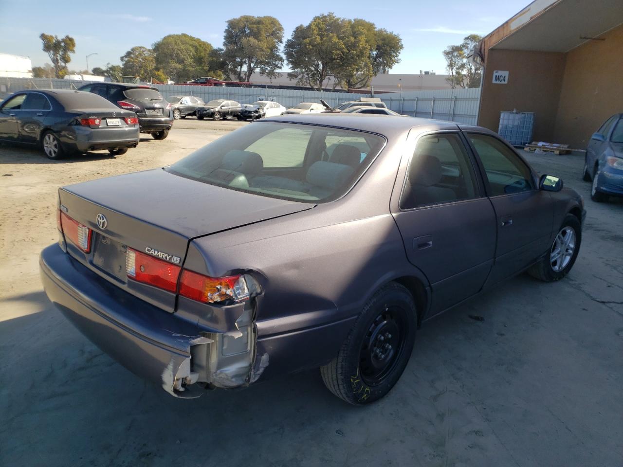 Photo 4 from auction – 2000 TOYOTA CAMRY CE with VIN JT2BG22K2Y0441891