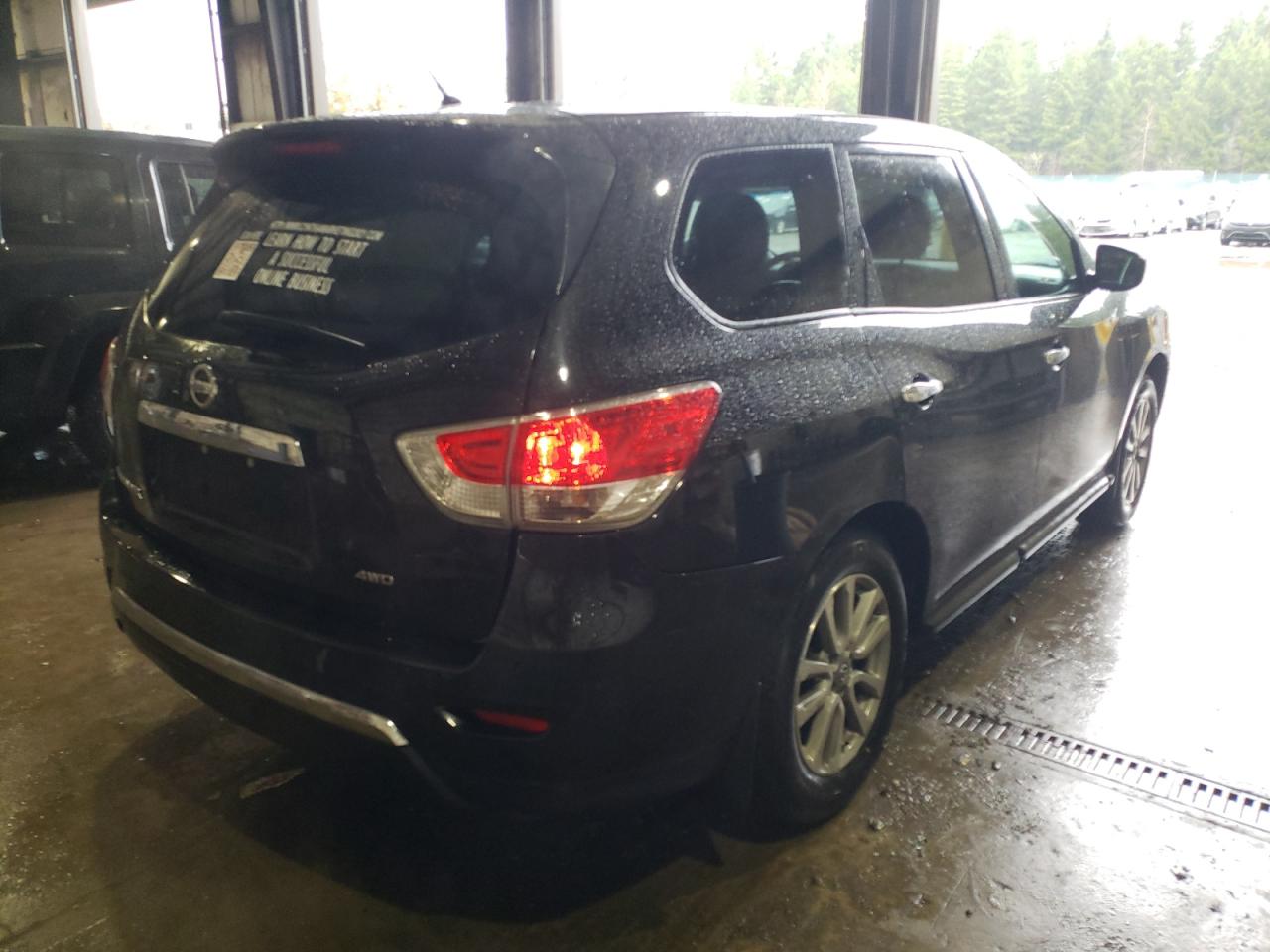 Photo 4 from auction – 2015 NISSAN PATHFINDER with VIN 5N1AR2MM4FC613597