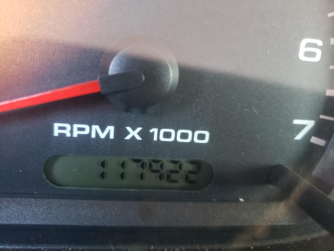 Photo 8 from auction – 2005 FORD RANGER with VIN 1FTYR10U75PA89601