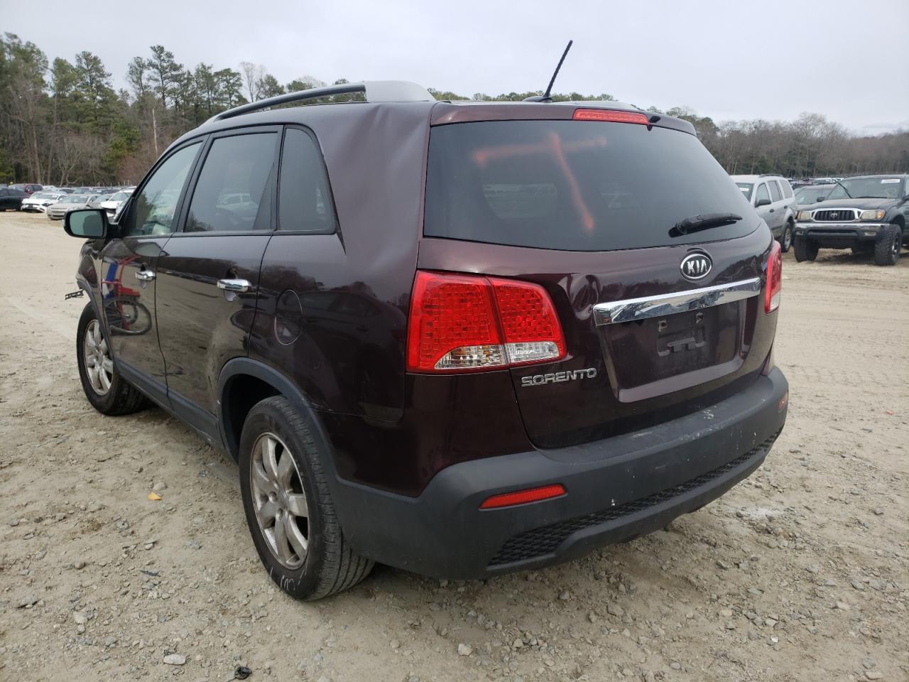 Photo 3 from auction – 2013 KIA SORENTO LX with VIN 5XYKT4A26DG310953