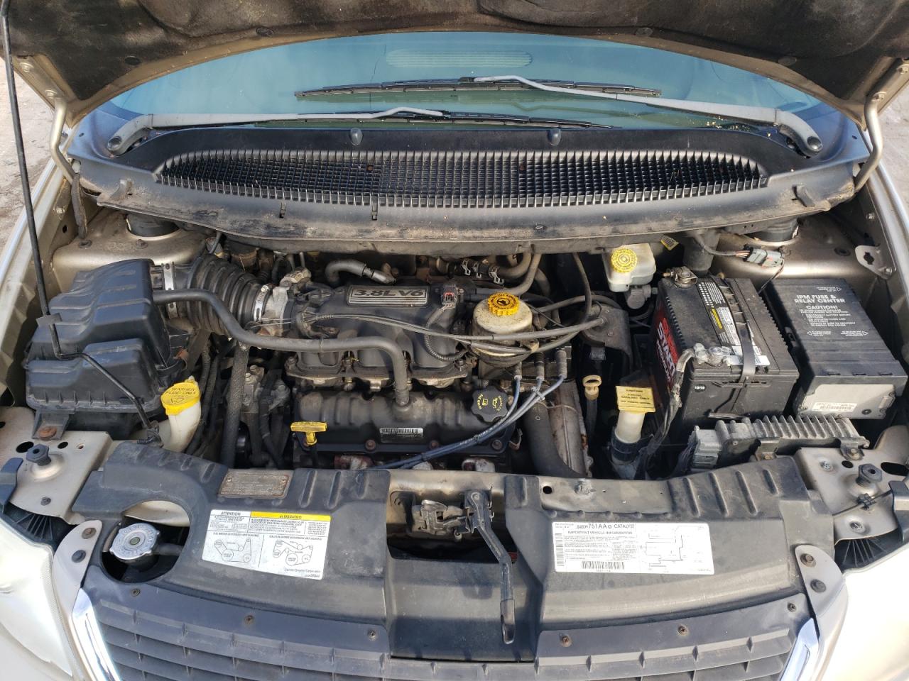 Photo 7 from auction – 2003 CHRYSLER TOWN & COU with VIN 2C8GP64L13R196038