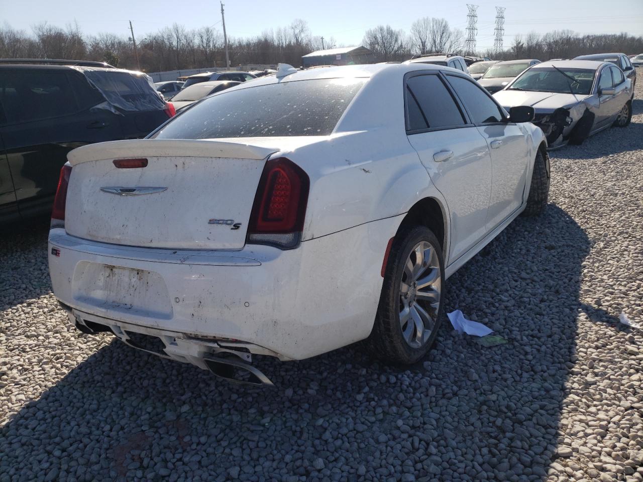 Photo 4 from auction – 2018 CHRYSLER 300 S with VIN 2C3CCABG4JH240545