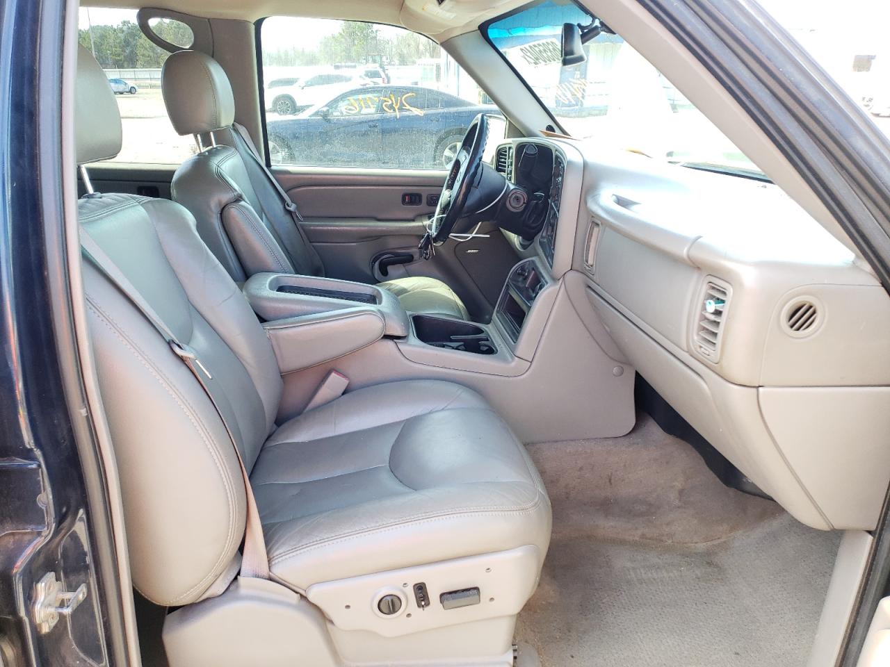 Photo 5 from auction – 2006 CHEVROLET silverado with VIN 1GCHK23D06F195448