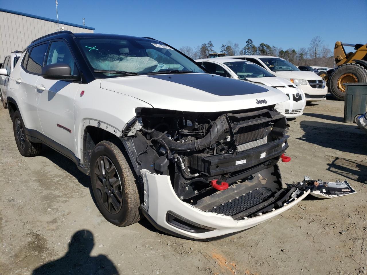 JEEP COMPASS TR 2019 with VIN 3C4NJDDB4KT756507 - Photo from auction