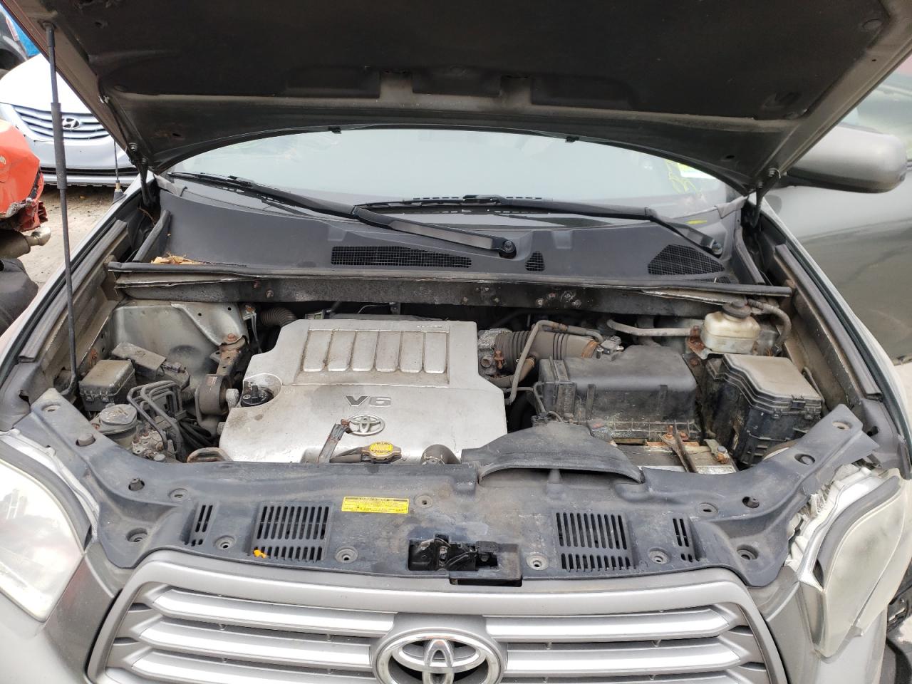 Photo 7 from auction – 2010 TOYOTA HIGHLANDER with VIN 5TDBK3EH9AS037825