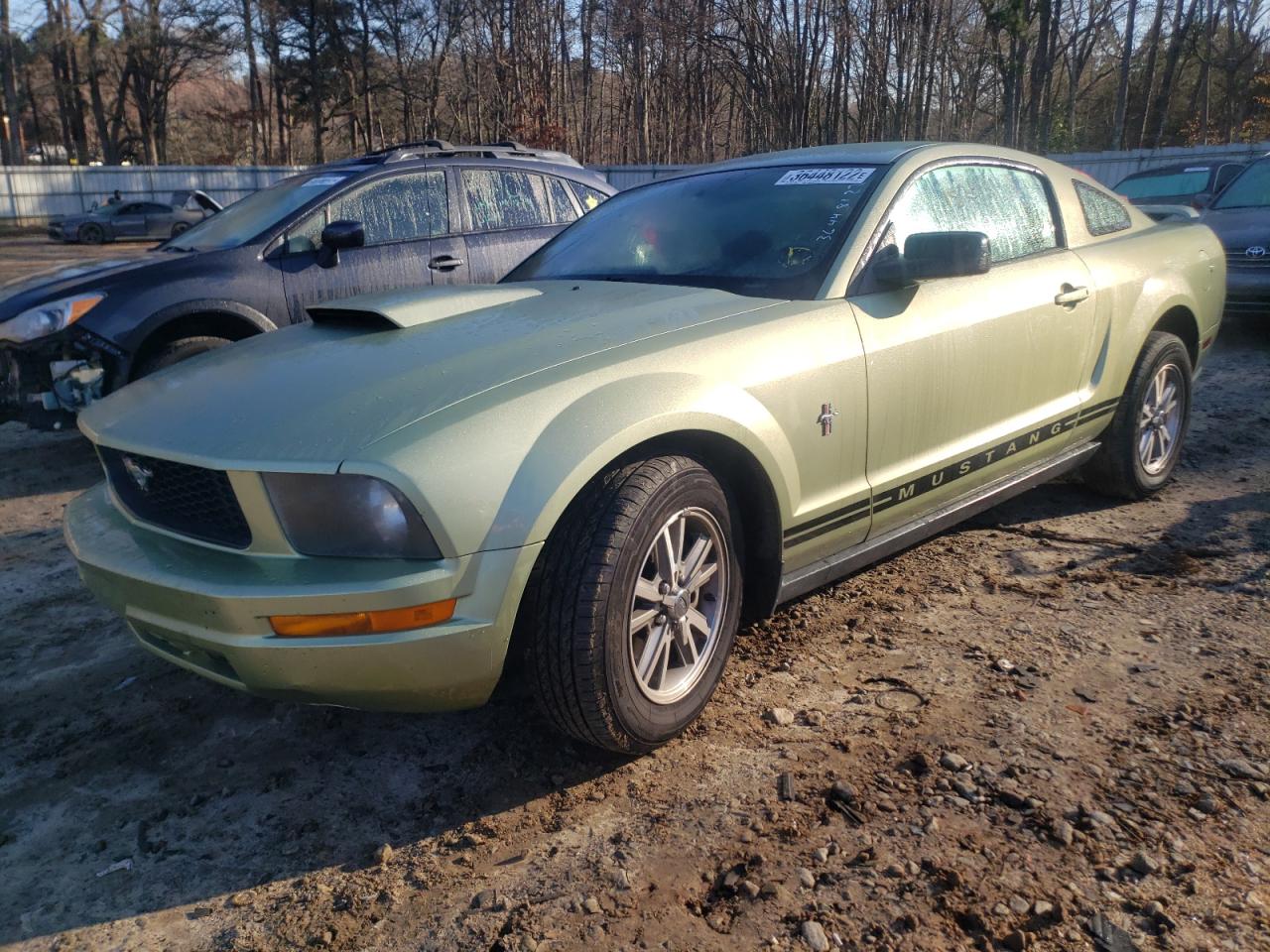 Photo 2 from auction – 2005 FORD MUSTANG with VIN 1ZVFT80N855239248