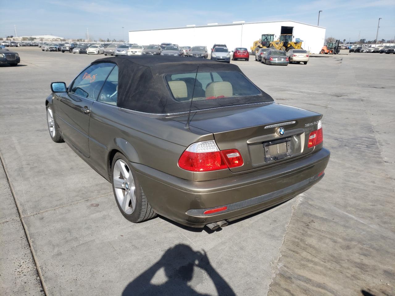 Photo 3 from auction – 2005 BMW 325 CI with VIN WBABW33425PL38986