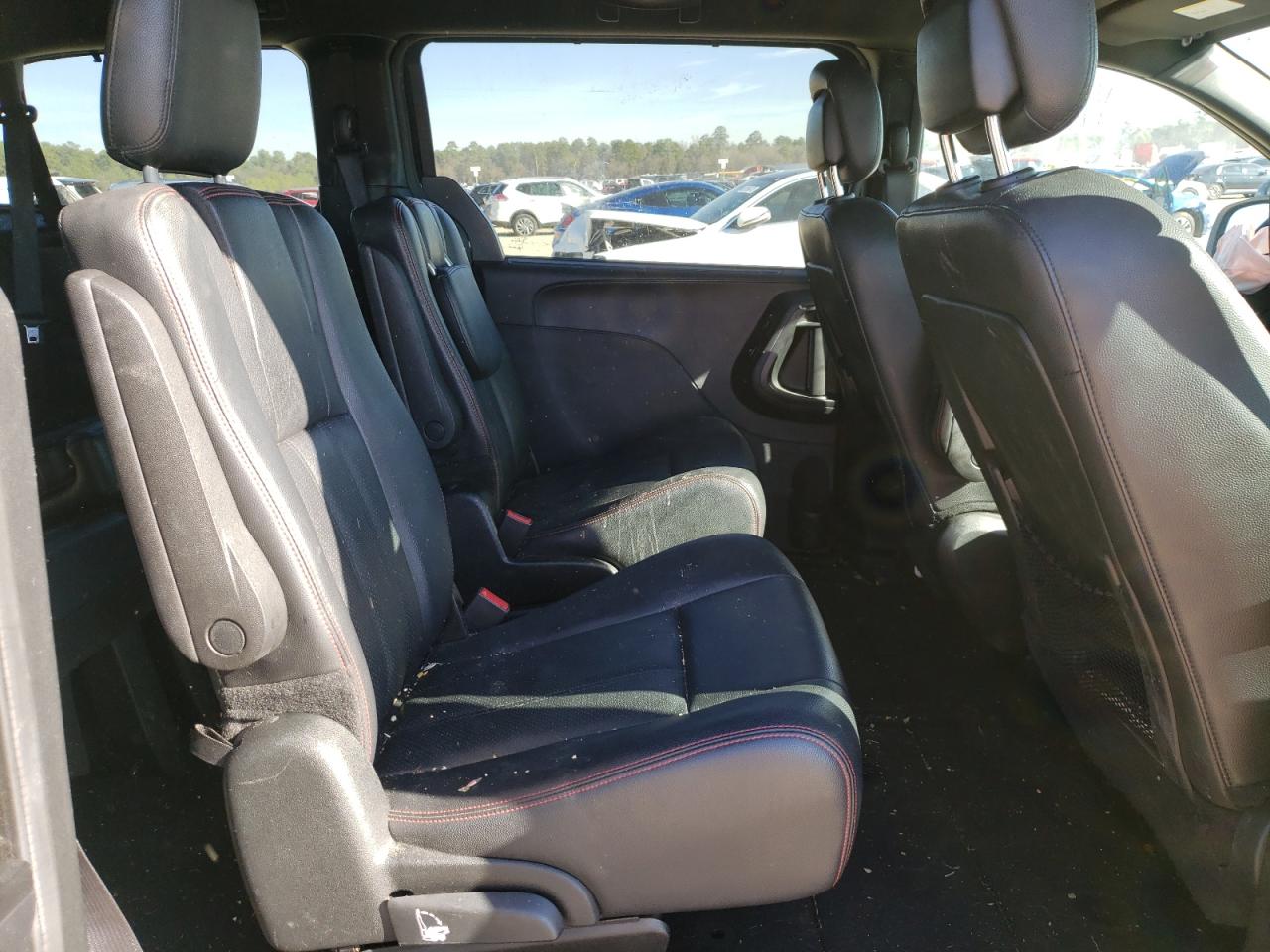 Photo 6 from auction – 2017 DODGE GRAND CARA with VIN 2C4RDGEG6HR740762