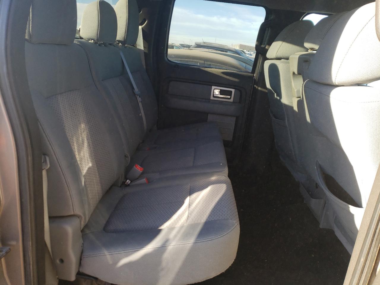 Photo 6 from auction – 2011 FORD F150 SUPER with VIN 1FTFW1EFXBFC73118