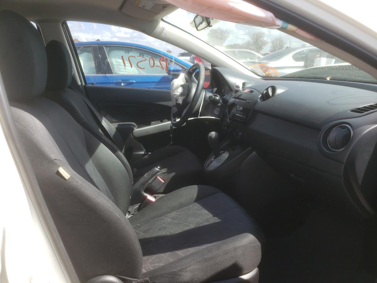 Photo 5 from auction – 2014 MAZDA MAZDA2 SPO with VIN JM1DE1KY7E0177888