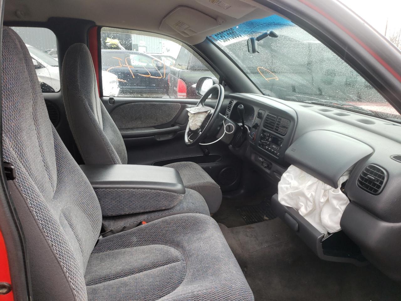 Photo 5 from auction – 1998 DODGE DAKOTA with VIN 1B7GL22X3WS729179