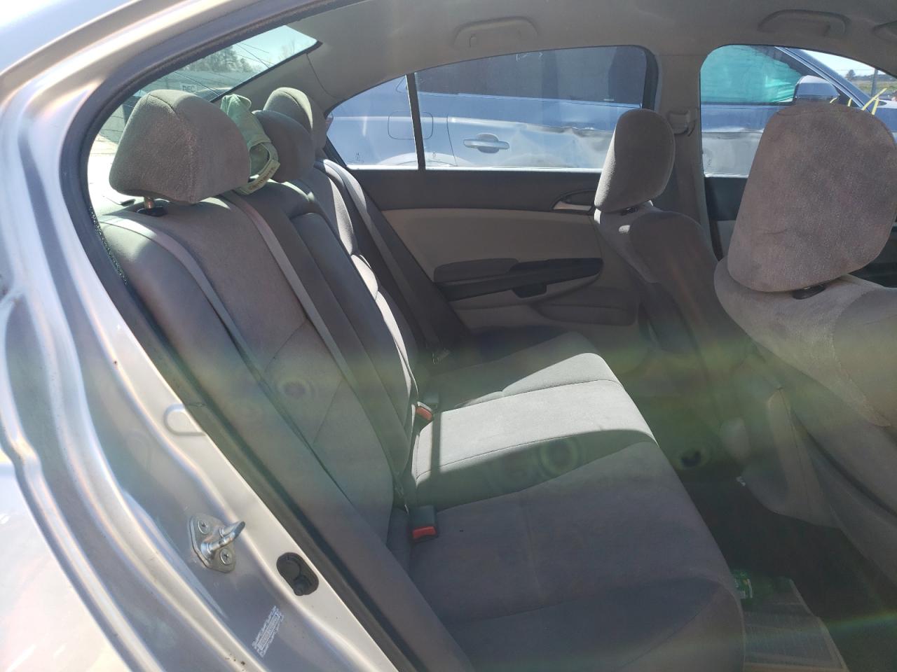 Photo 6 from auction – 2010 HONDA ACCORD LX with VIN 1HGCP2F33AA033254