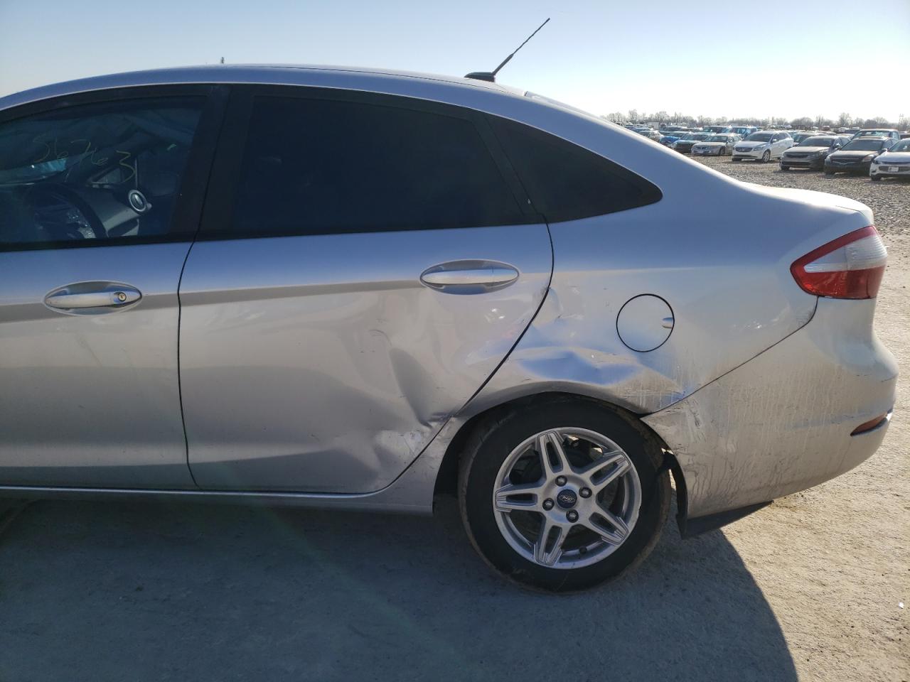 Photo 9 from auction – 2017 FORD FIESTA SE with VIN 3FADP4BJ7HM167996
