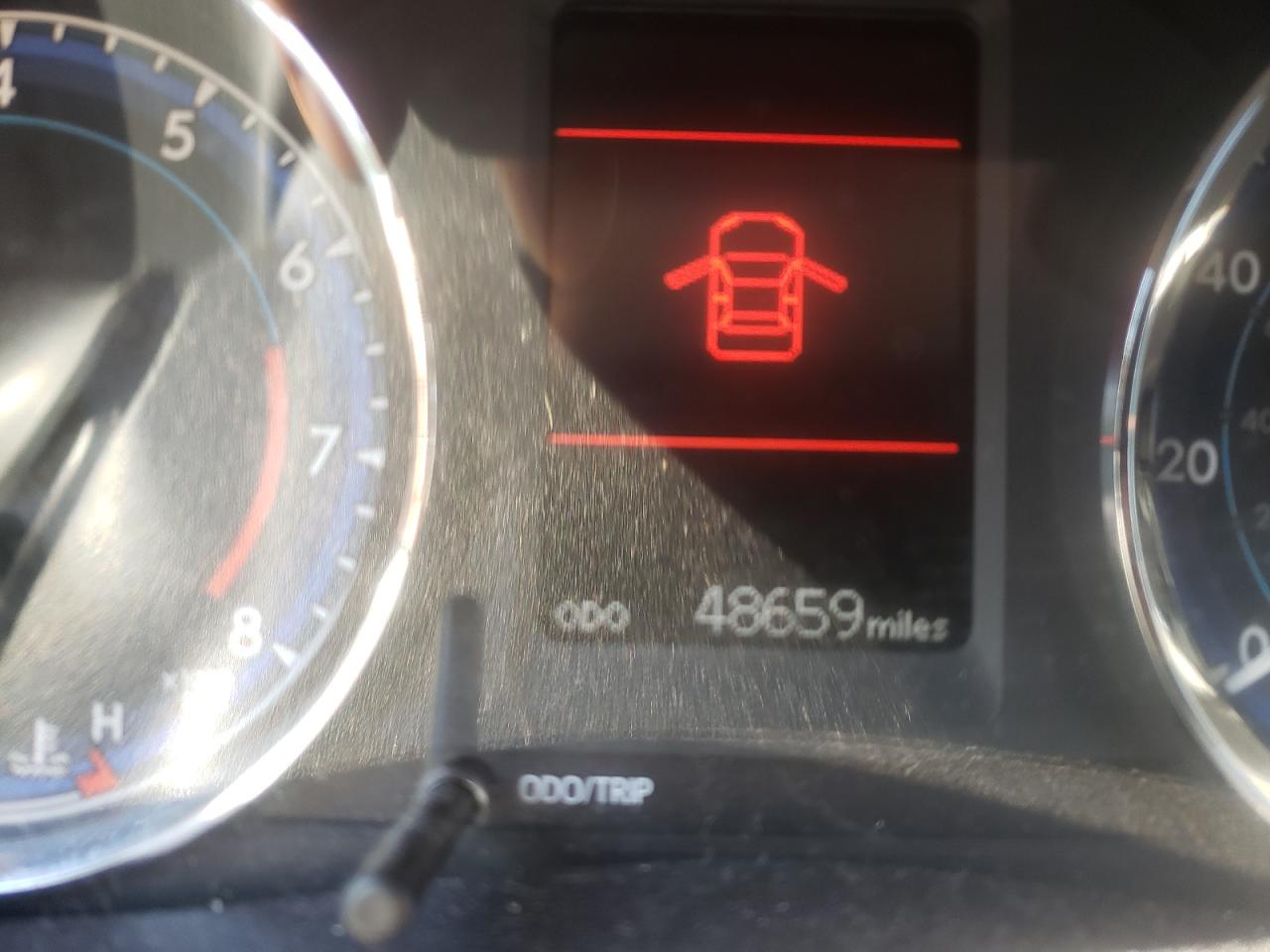 Photo 8 from auction – 2018 TOYOTA COROLLA L with VIN 5YFBURHE4JP851498