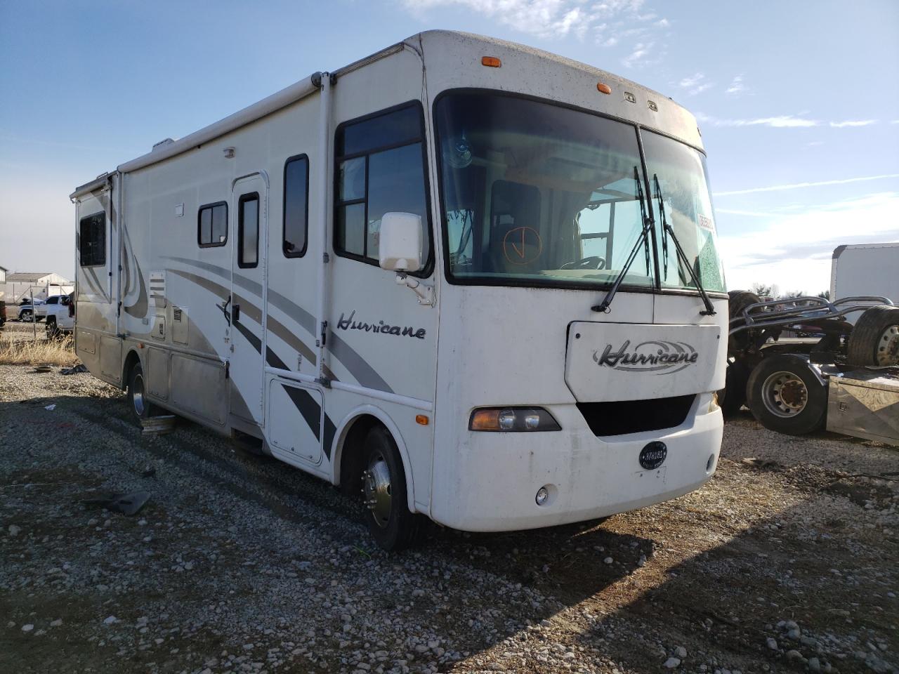 FOUR HURRICANE 2004 with VIN 1F6NF53S140A04534 - Photo from auction