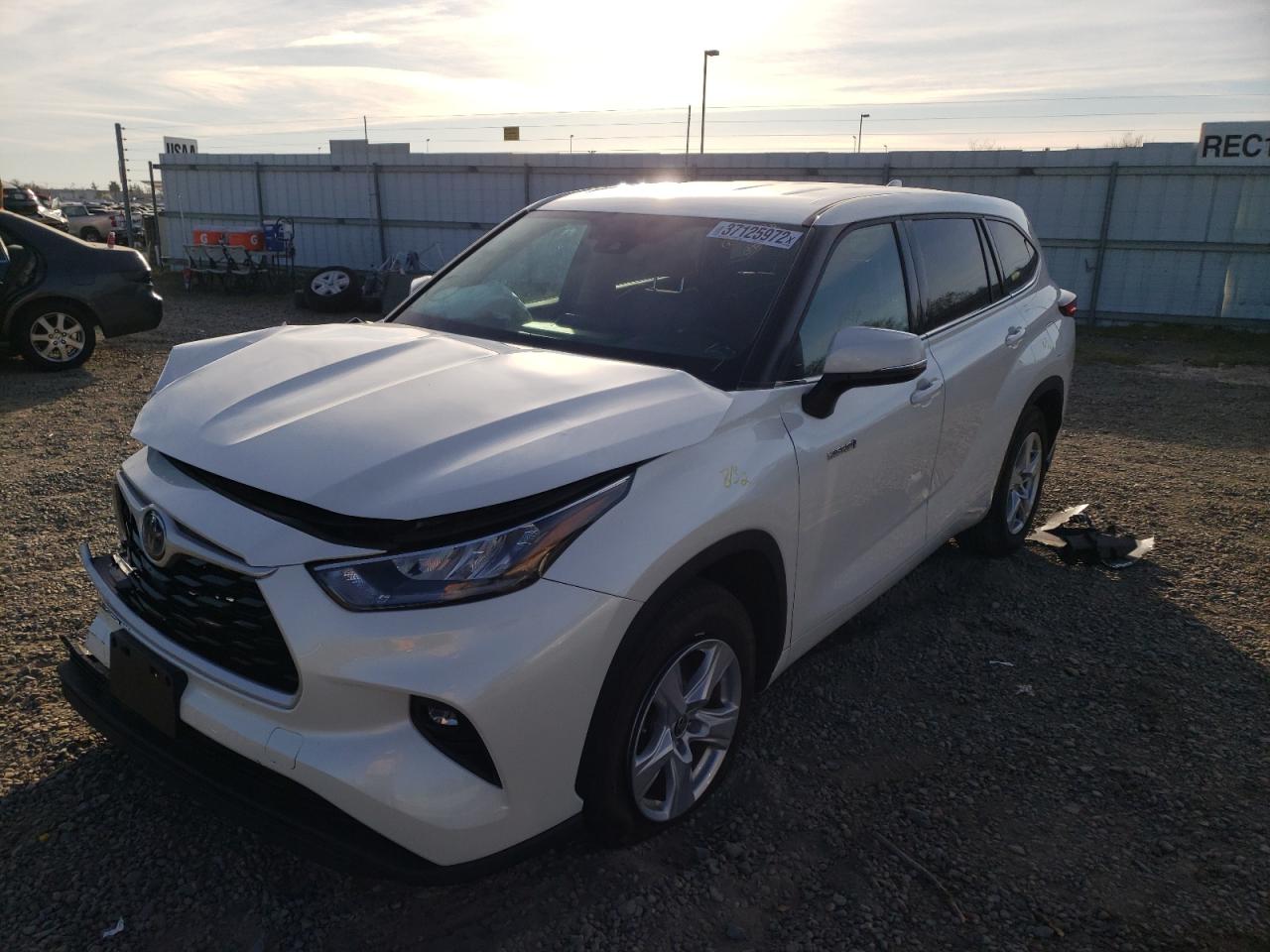 Photo 2 from auction – 2020 TOYOTA HIGHLANDER with VIN 5TDZARAHXLS501914