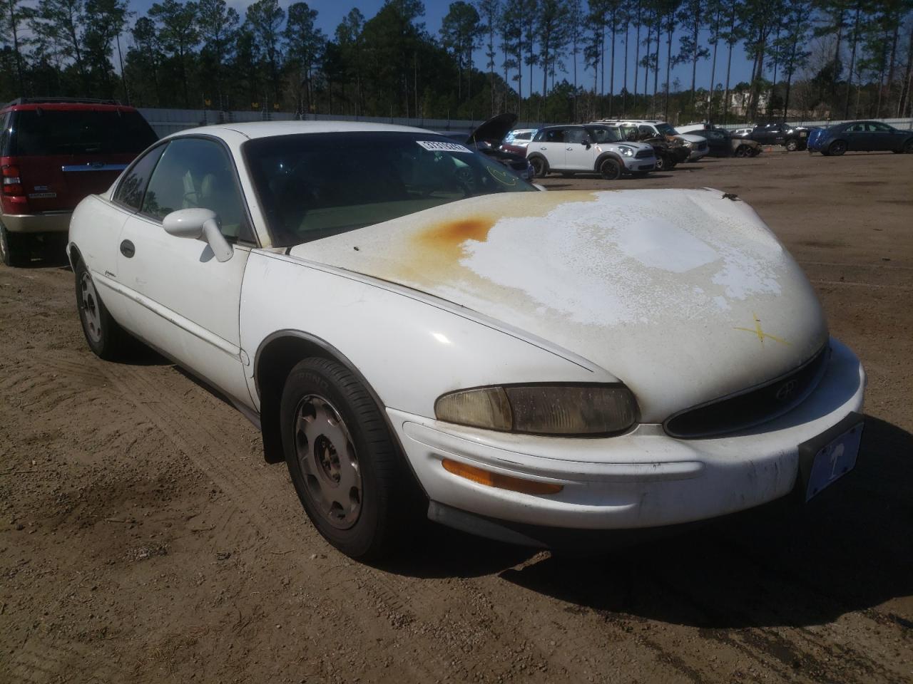 BUICK RIVIERA 1997 with VIN 1G4GD2212V4713594 - Photo from auction