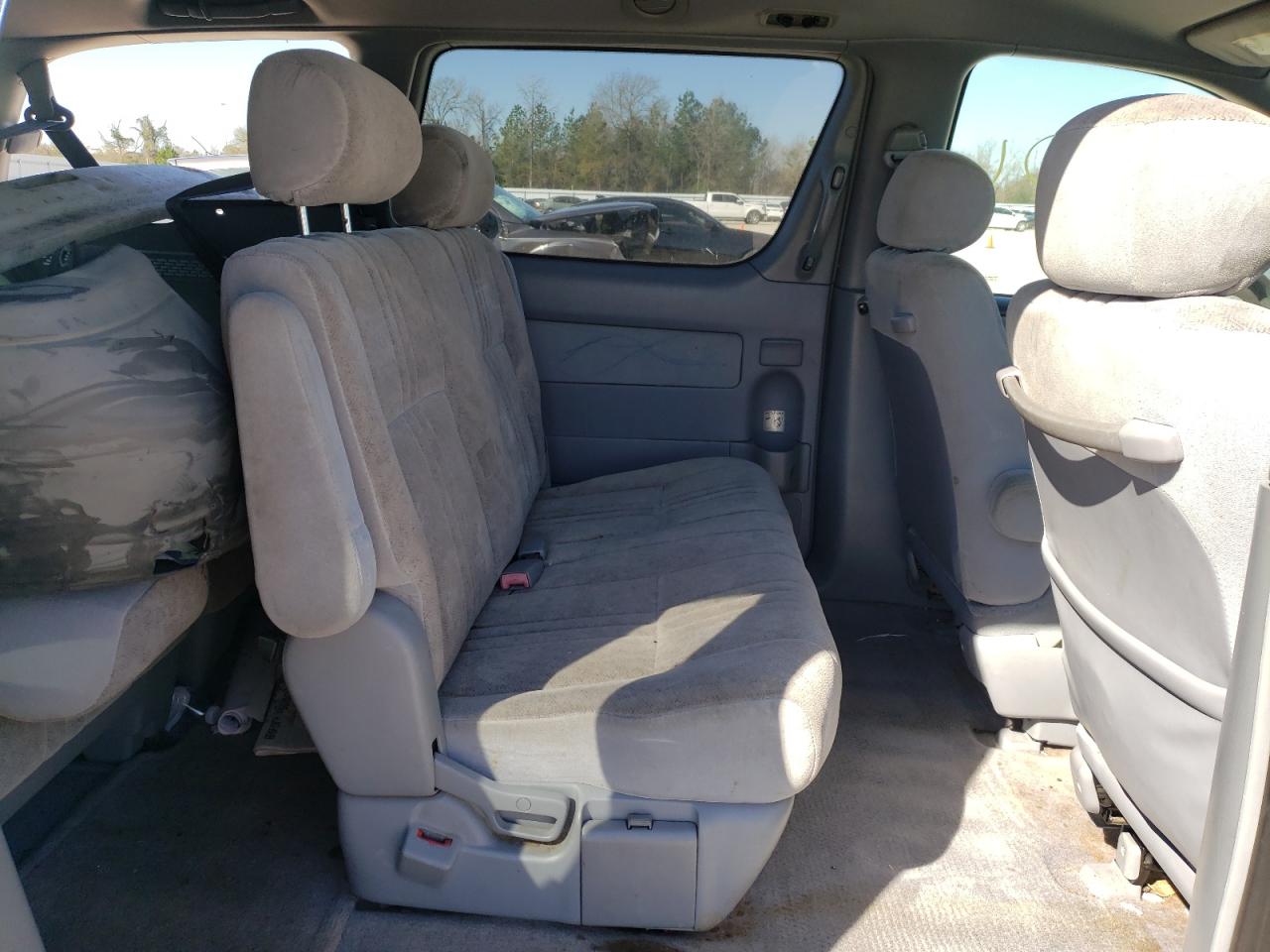 Photo 6 from auction – 2000 TOYOTA SIENNA CE with VIN 4T3ZF19C4YU238434