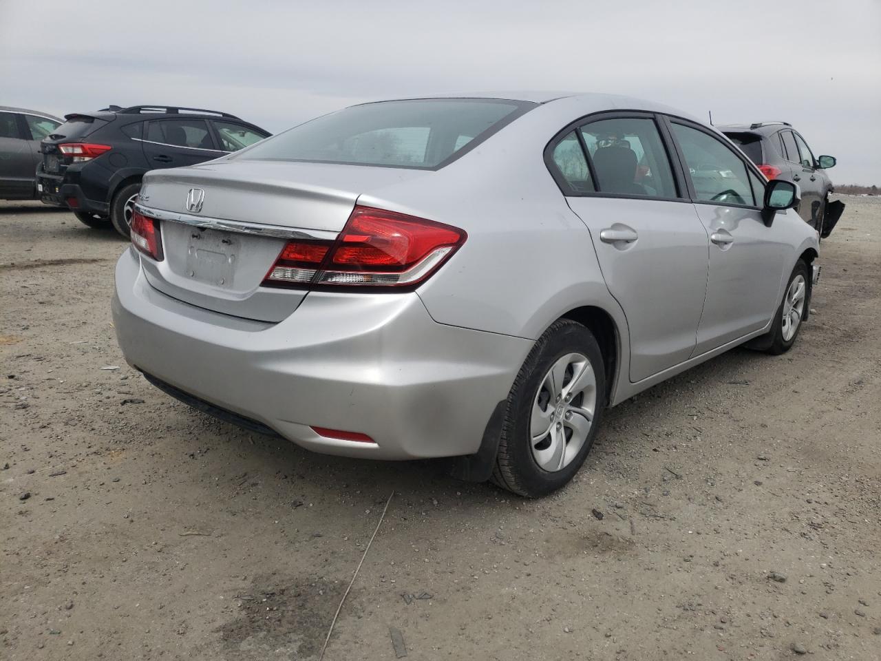 Photo 4 from auction – 2013 HONDA CIVIC LX with VIN 2HGFB2F58DH593371