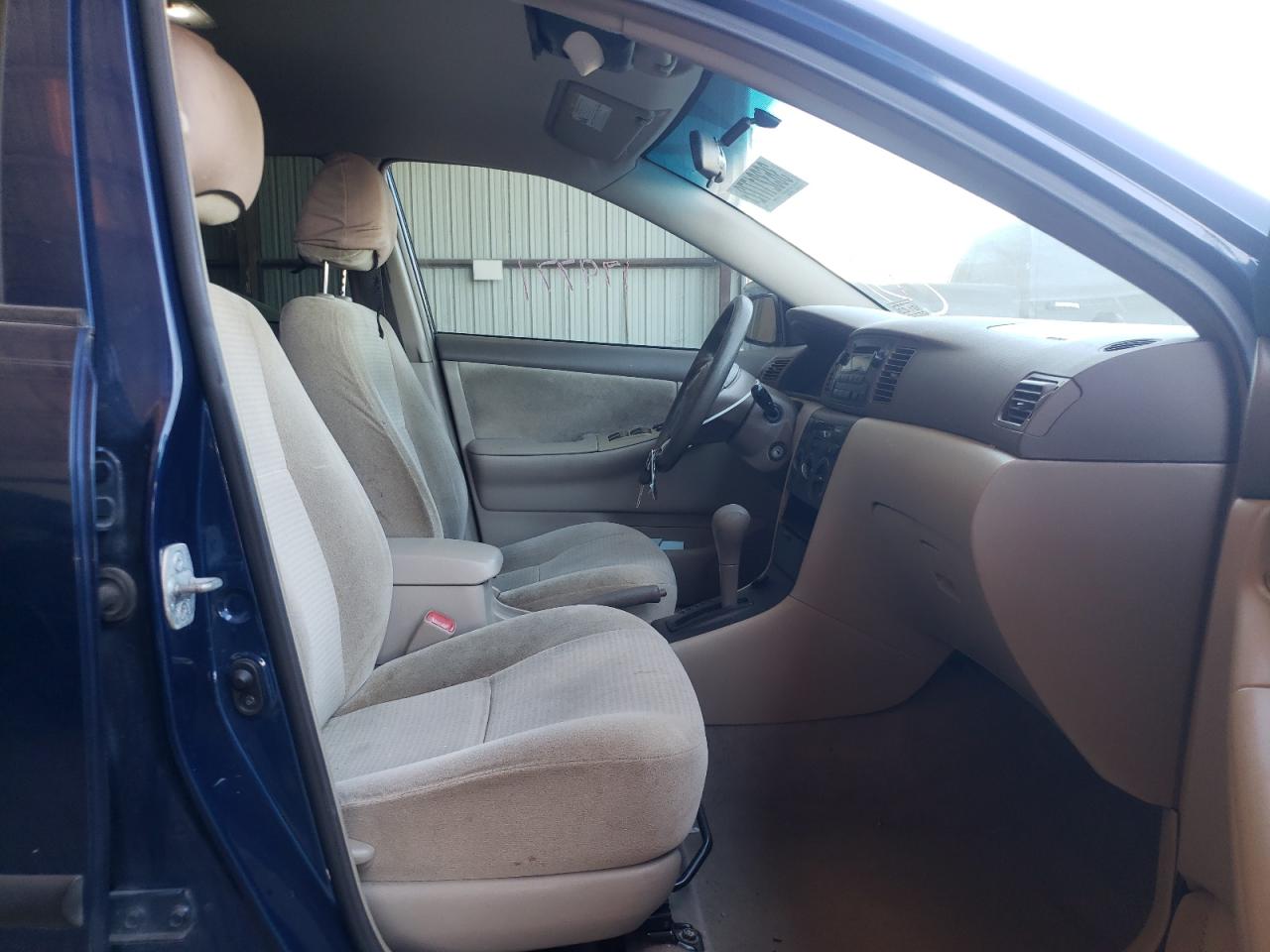 Photo 5 from auction – 2008 TOYOTA COROLLA CE with VIN 1NXBR32E28Z008738