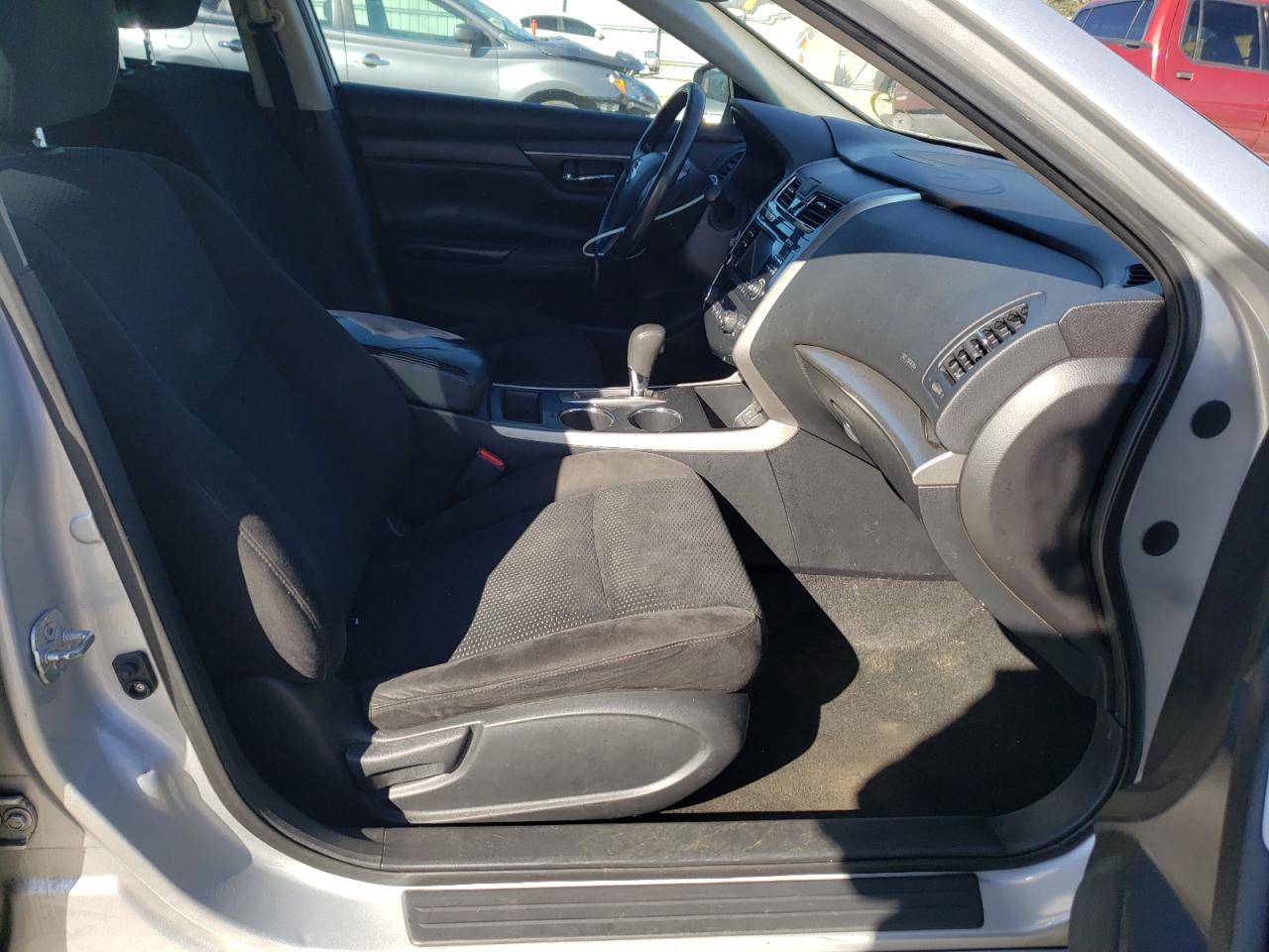 Photo 5 from auction – 2015 NISSAN ALTIMA 2.5 with VIN 1N4AL3APXFC438739