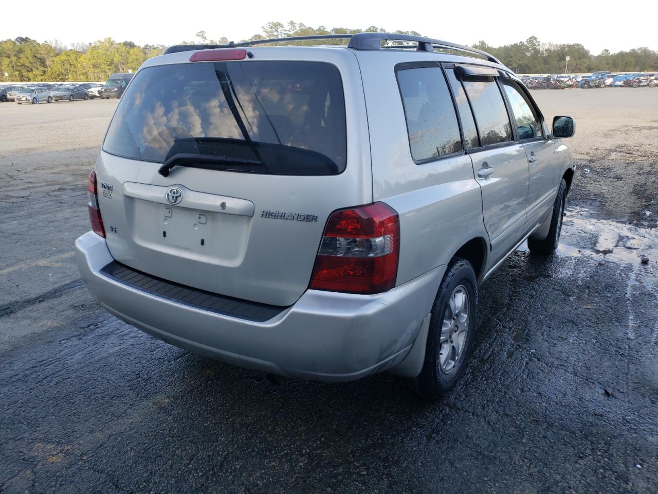 Photo 4 from auction – 2004 TOYOTA HIGHLANDER with VIN JTEDP21A040018662