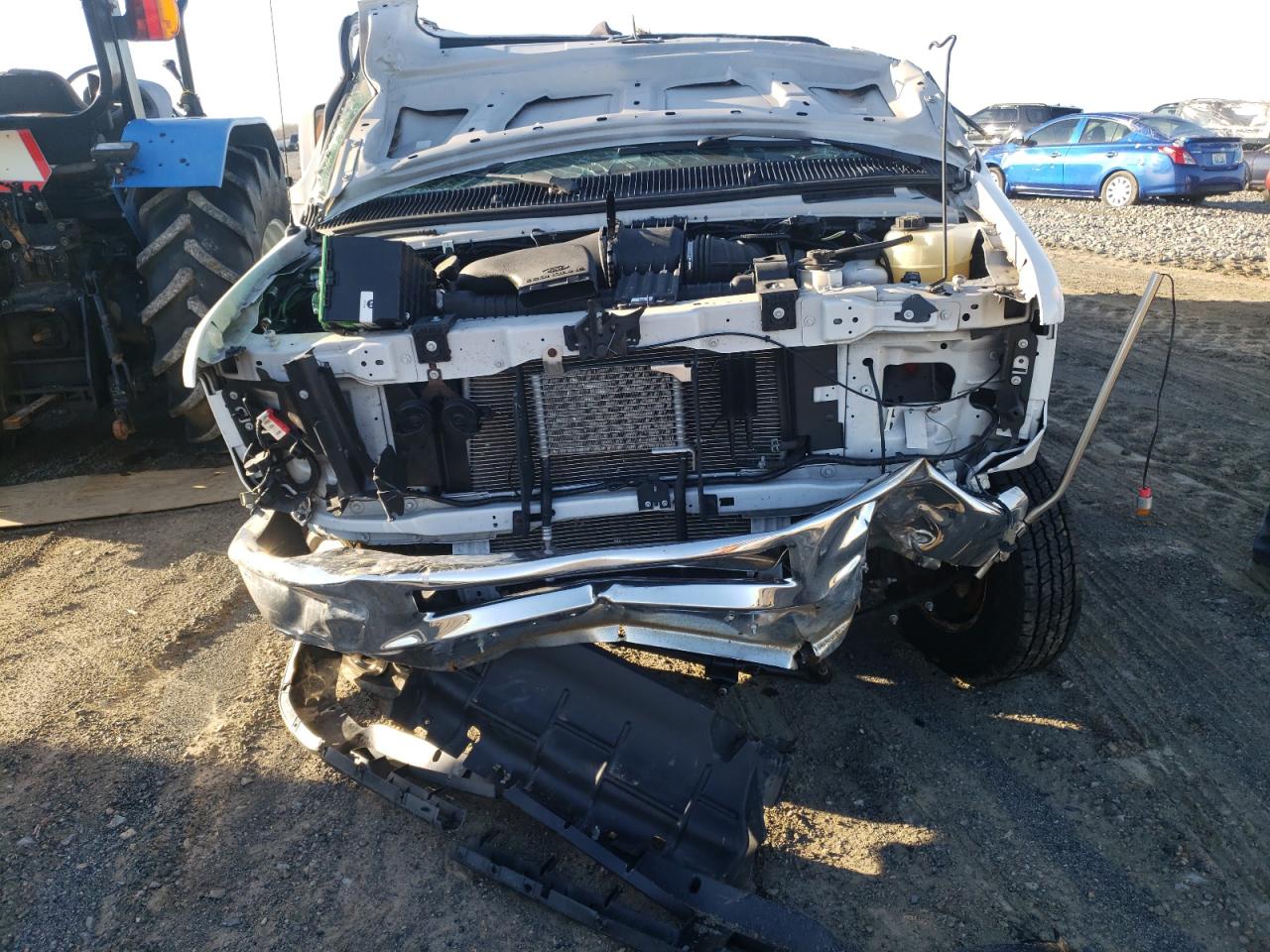 Photo 7 from auction – 2013 FORD ECONO with VIN 1FDWE3FS4DDA95145