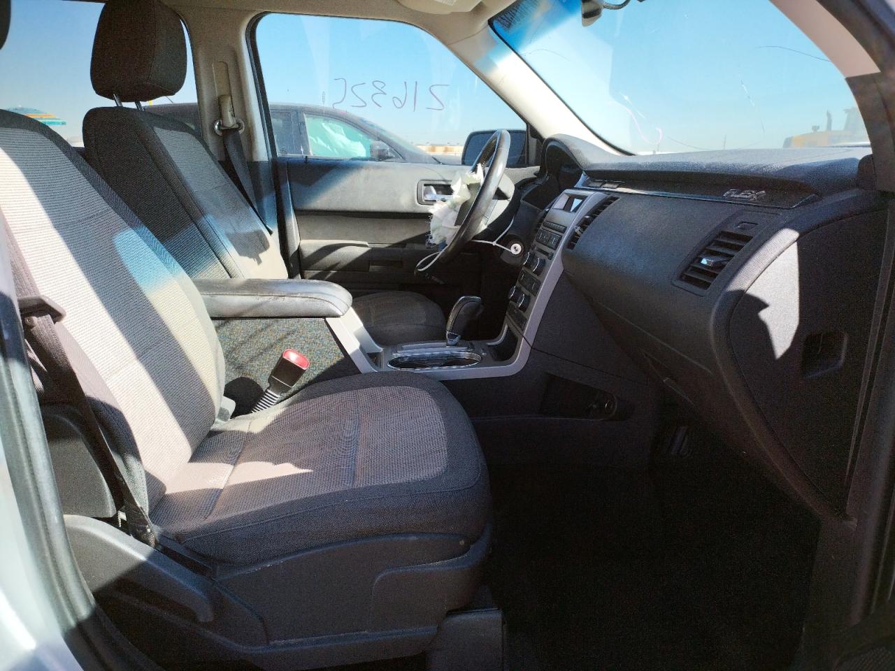 Photo 5 from auction – 2010 FORD FLEX SE with VIN 2FMGK5BC1ABD03166