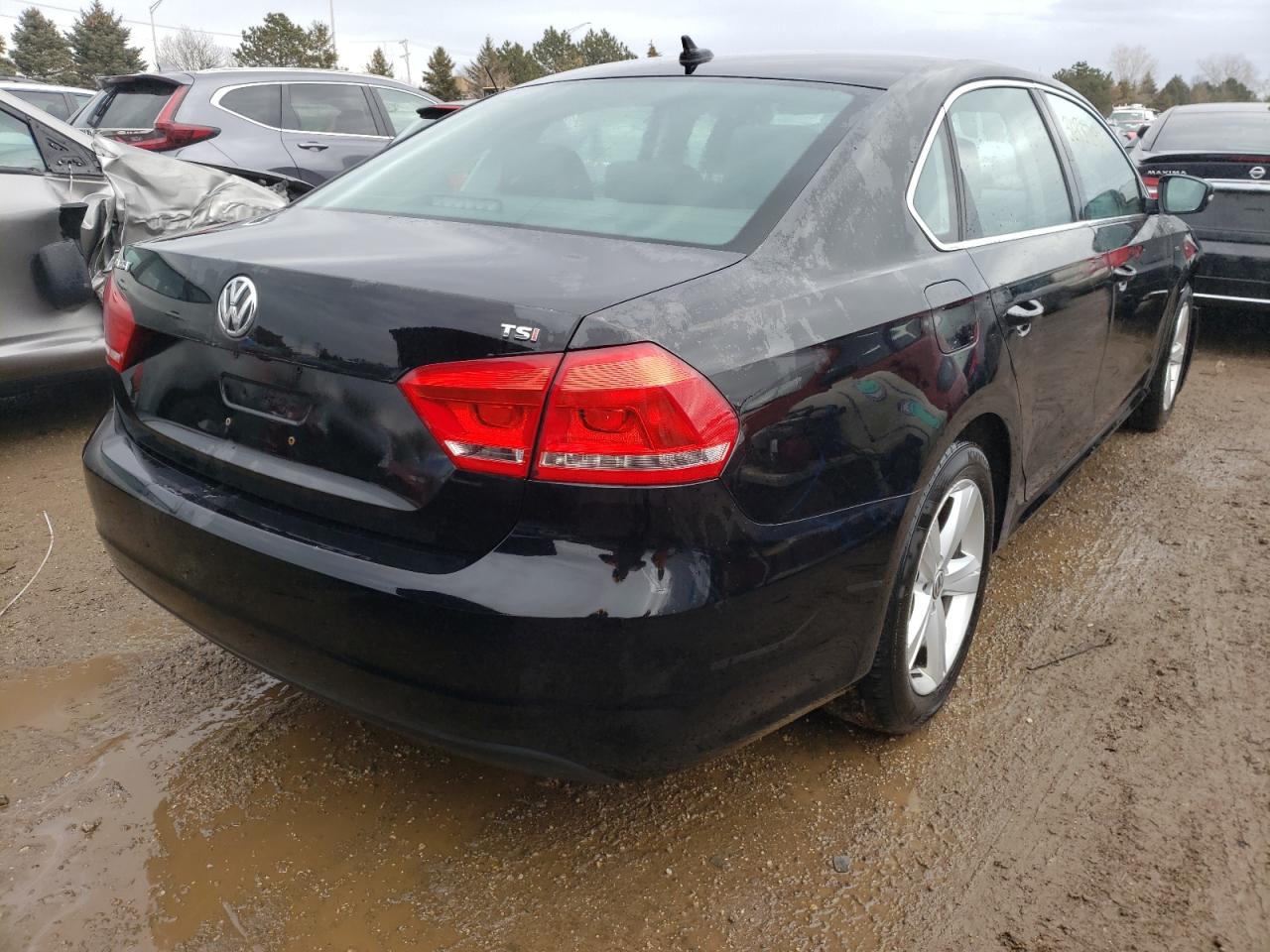Photo 4 from auction – 2015 VOLKSWAGEN PASSAT S with VIN 1VWAS7A37FC120138