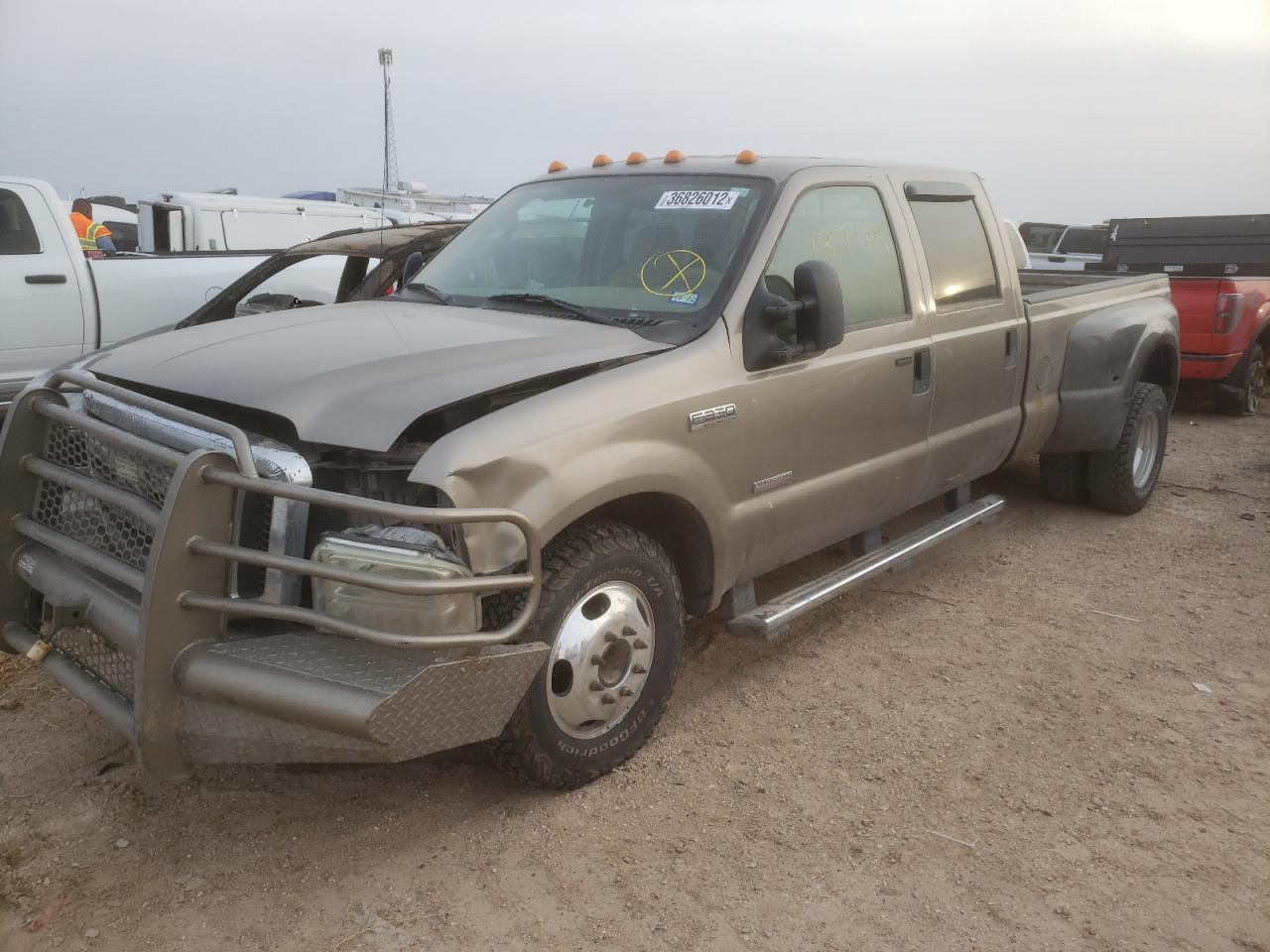 Photo 2 from auction – 2005 FORD F350 SUPER with VIN 1FTWW32P15EC79666