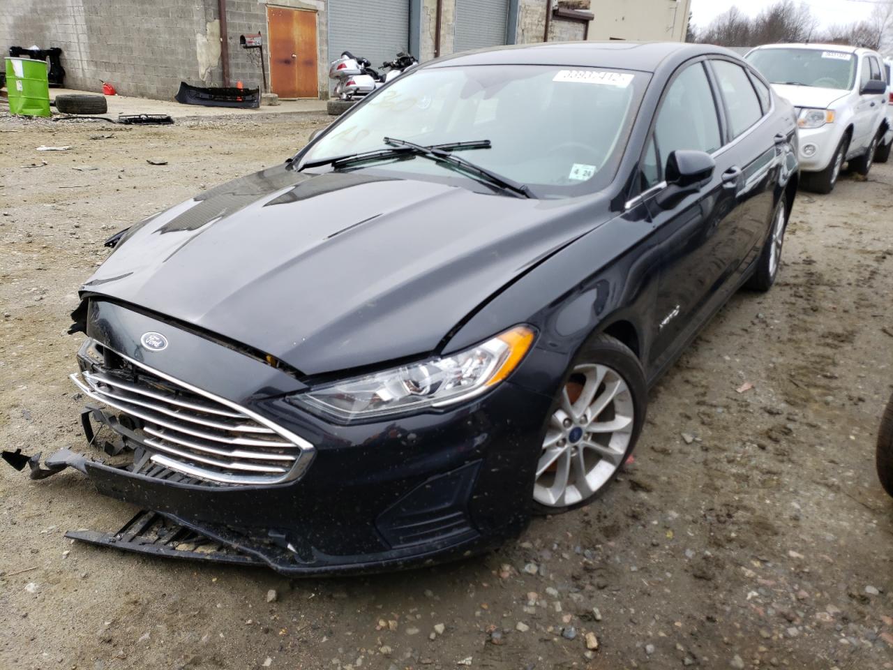 Photo 2 from auction – 2019 FORD FUSION SE with VIN 3FA6P0LU9KR157250