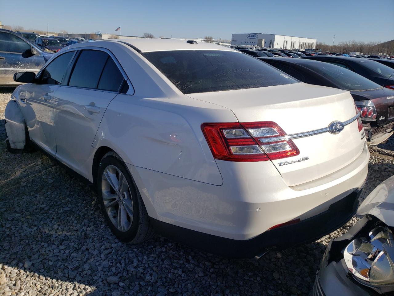 Photo 3 from auction – 2017 FORD TAURUS SEL with VIN 1FAHP2E8XHG125945