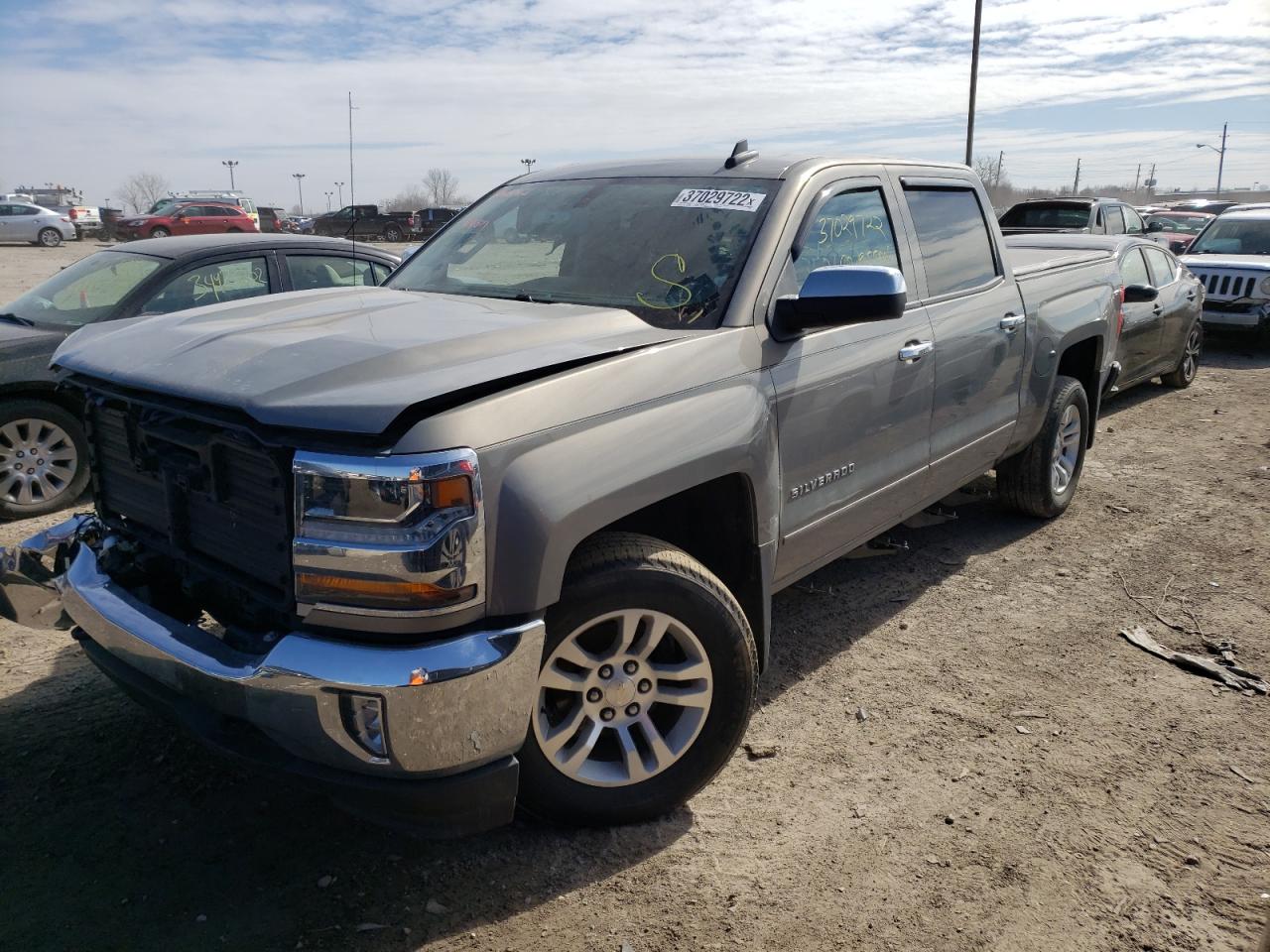 Photo 2 from auction – 2017 CHEVROLET SILVERADO with VIN 3GCUKREC6HG373229