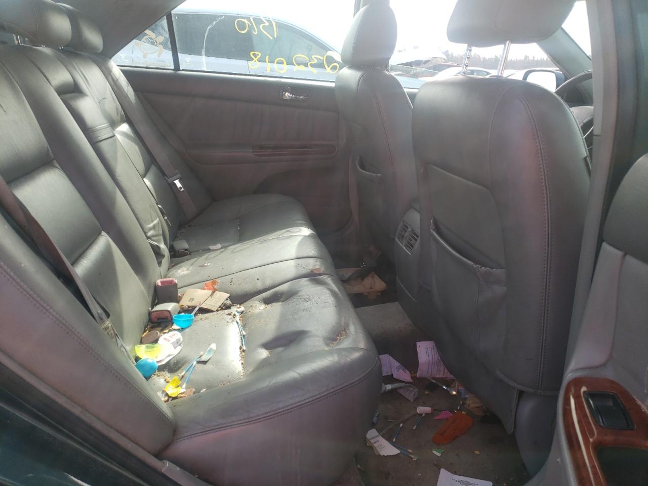 Photo 6 from auction – 2005 TOYOTA CAMRY LE with VIN 4T1BF30K55U090588