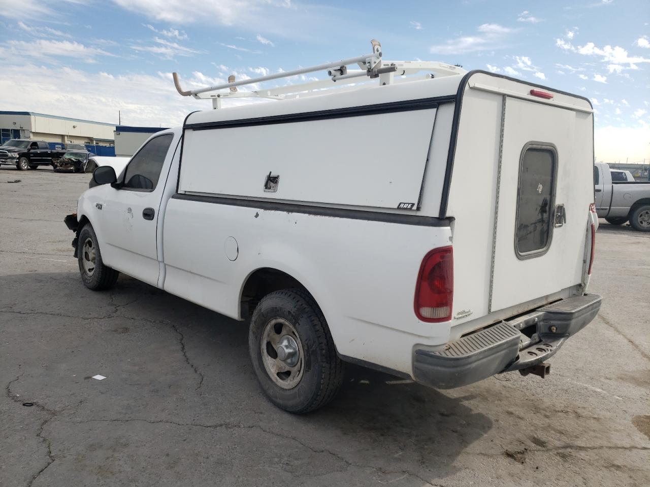 صورة رقم 3 من المزاد - 2002 FORD F150 مع VIN 1FTRF17242NB10154