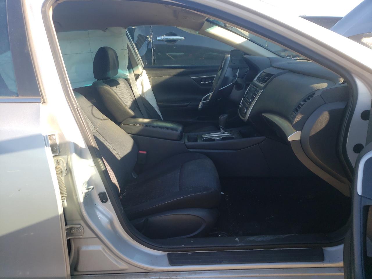 Photo 5 from auction – 2016 NISSAN ALTIMA 2.5 with VIN 1N4AL3AP8GN360919