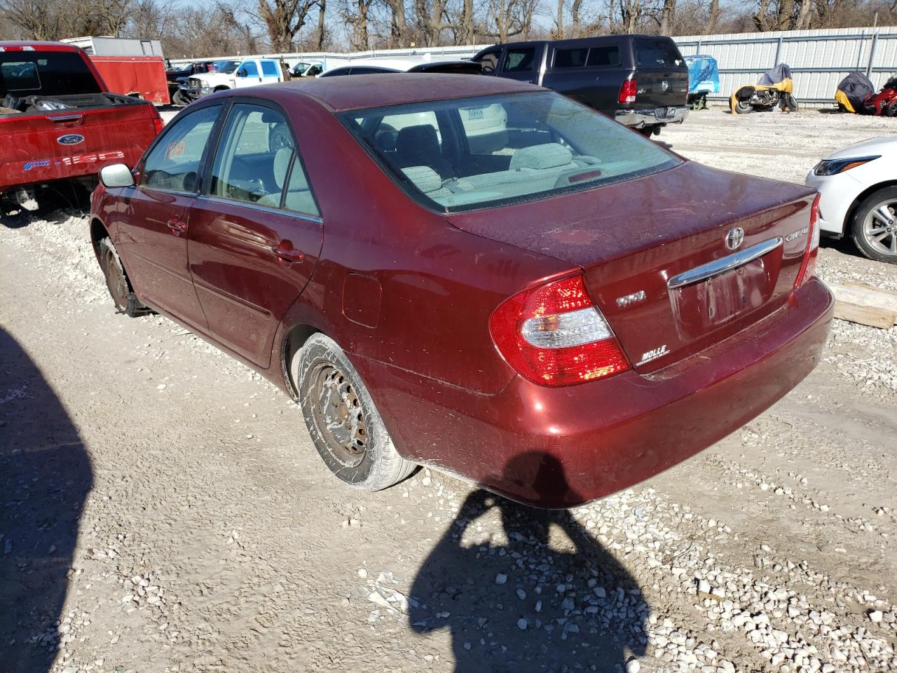 Photo 3 from auction – 2002 TOYOTA CAMRY LE with VIN JTDBE32K520047425