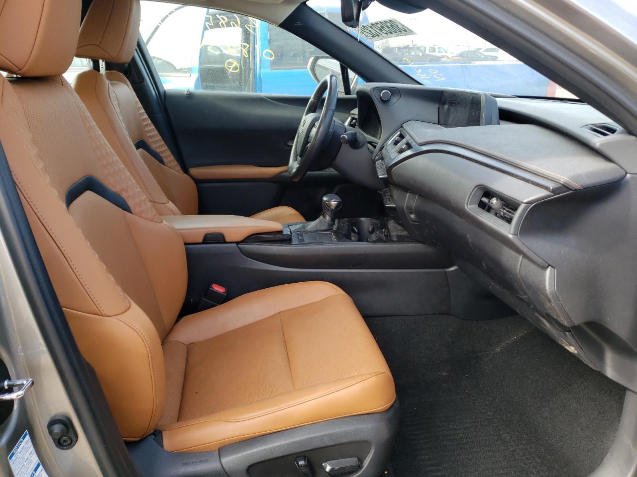 Photo 5 from auction – 2019 LEXUS UX 250H with VIN JTHU9JBH0K2018231