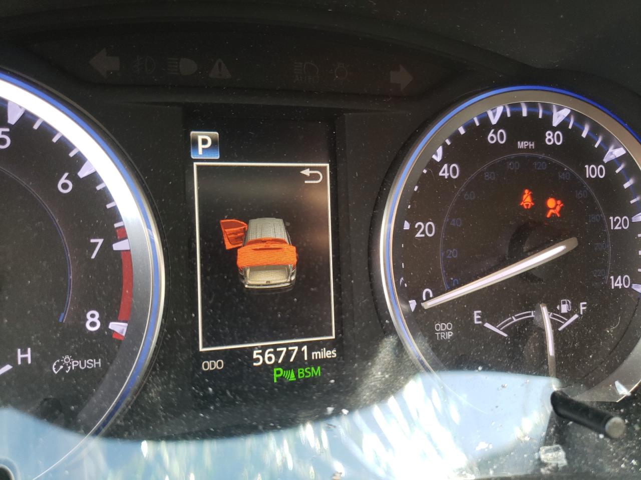 Photo 8 from auction – 2018 TOYOTA HIGHLANDER with VIN 5TDDZRFH8JS889637