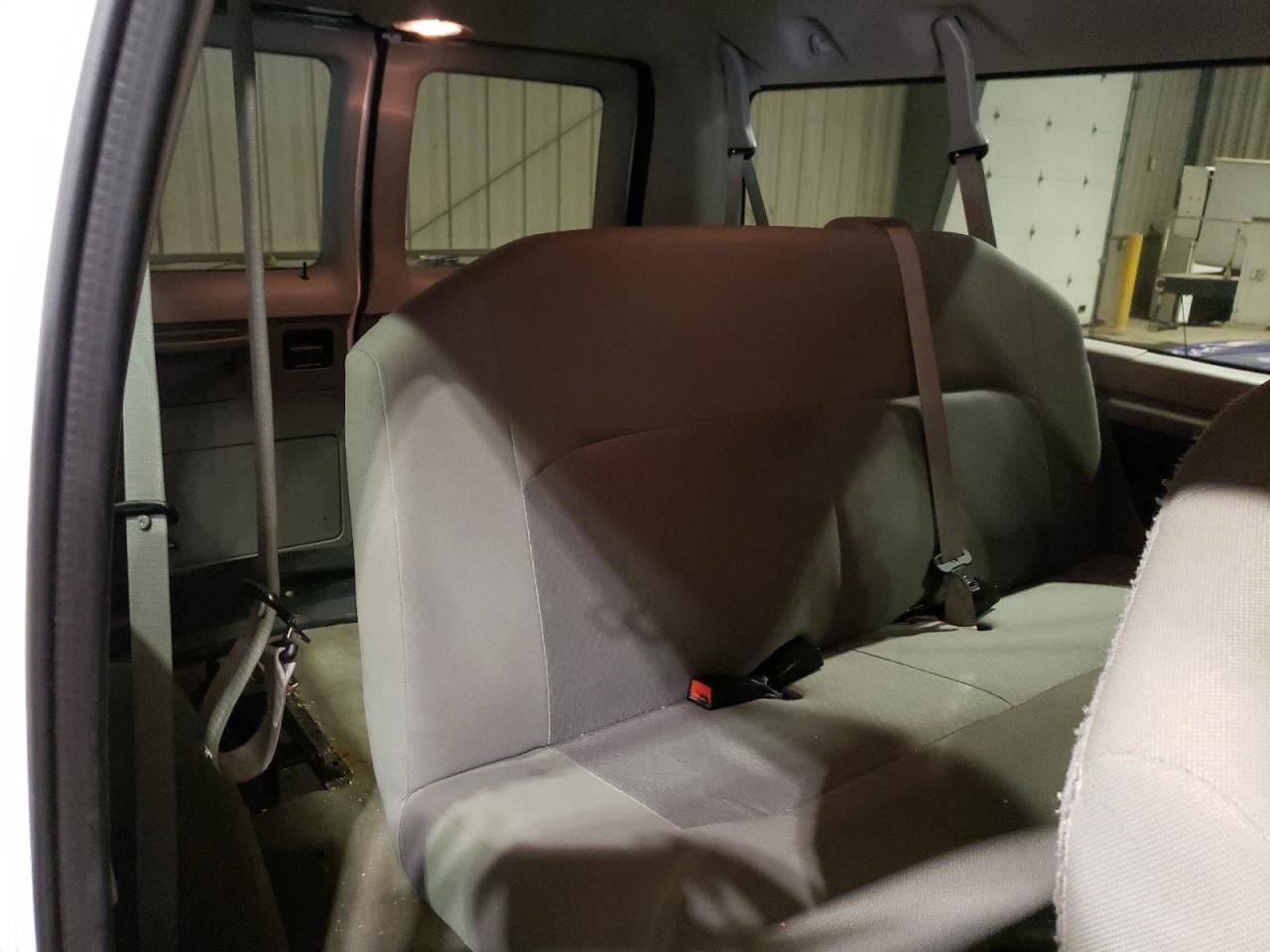 Photo 9 from auction – 2014 FORD ECONOLINE with VIN 1FBNE3BL9EDA32384