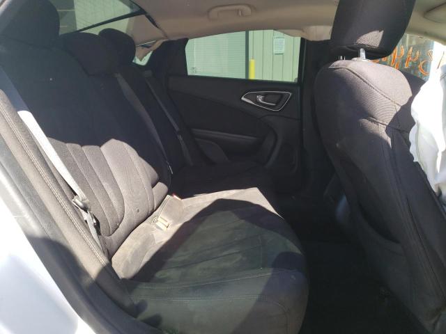 Photo 6 from auction – 2015 CHRYSLER 200 LIMITE with VIN 1C3CCCAB9FN612834