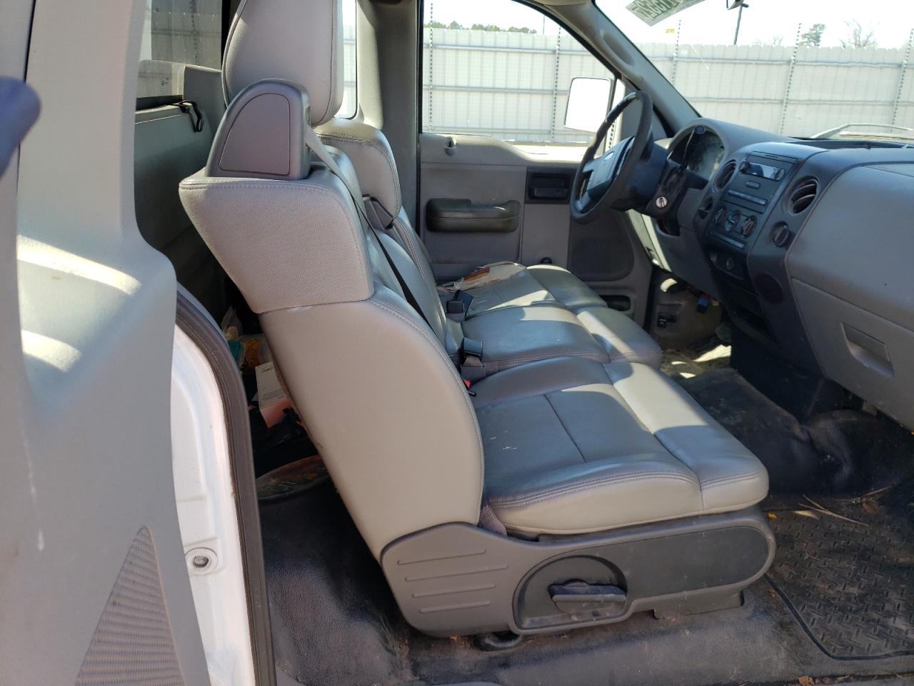 Photo 6 from auction – 2008 FORD F150 with VIN 1FTRF12248KE55623