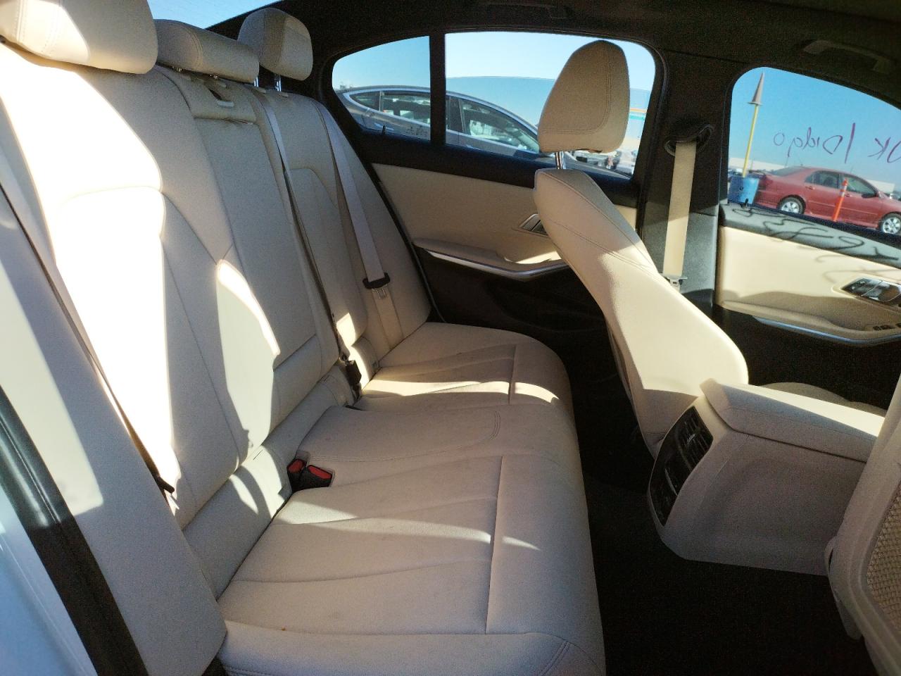Photo 6 from auction – 2019 BMW 330I with VIN 3MW5R1J53K8B02393