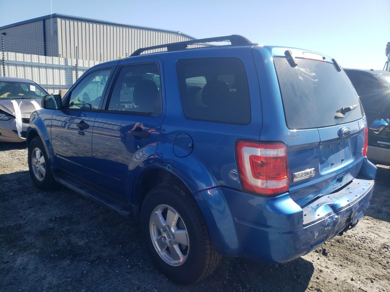 Photo 3 from auction – 2011 FORD ESCAPE XLT with VIN 1FMCU0DG5BKB19495