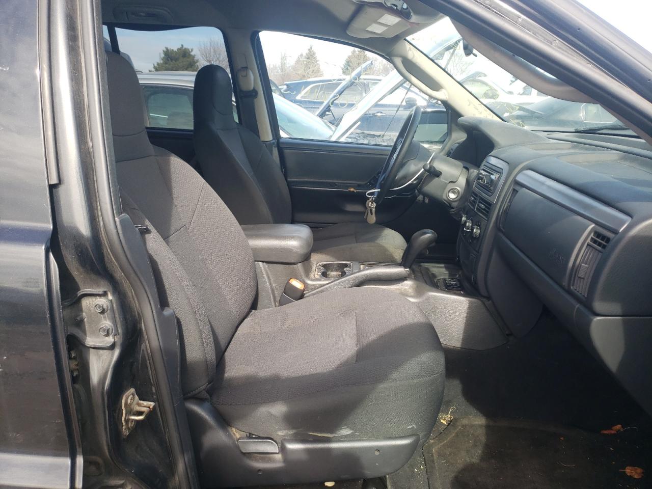 Photo 5 from auction – 2004 JEEP GRAND CHER with VIN 1J4GW48N34C328807